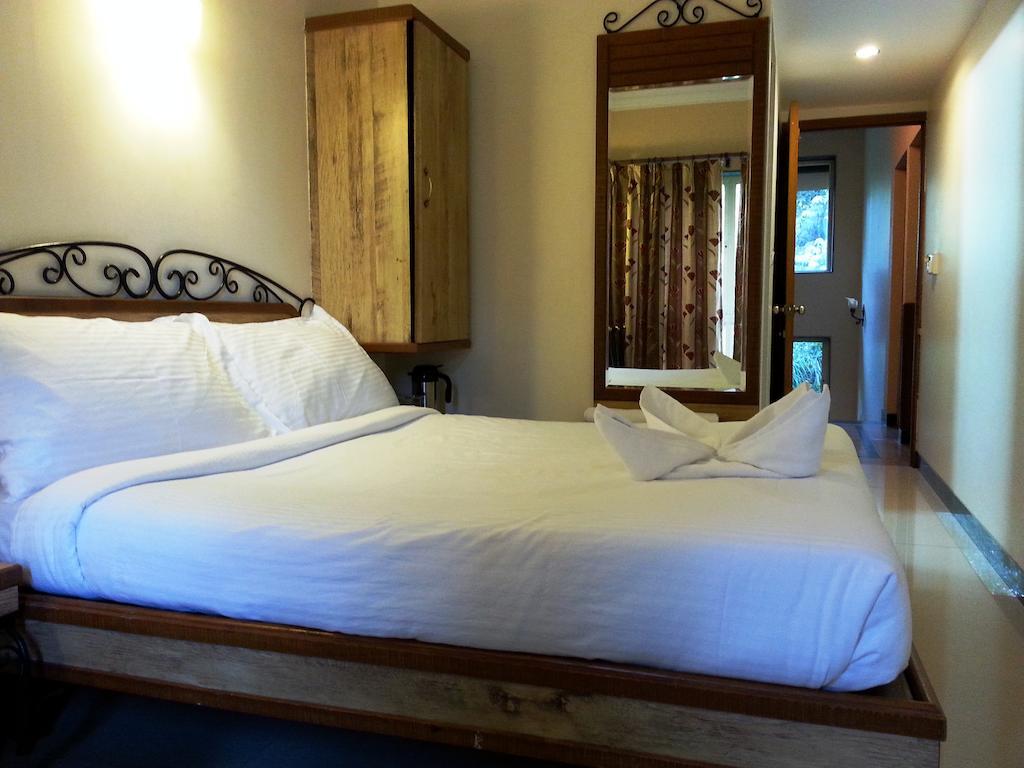 Bella Vista Resort Mahābaleshwar Стая снимка