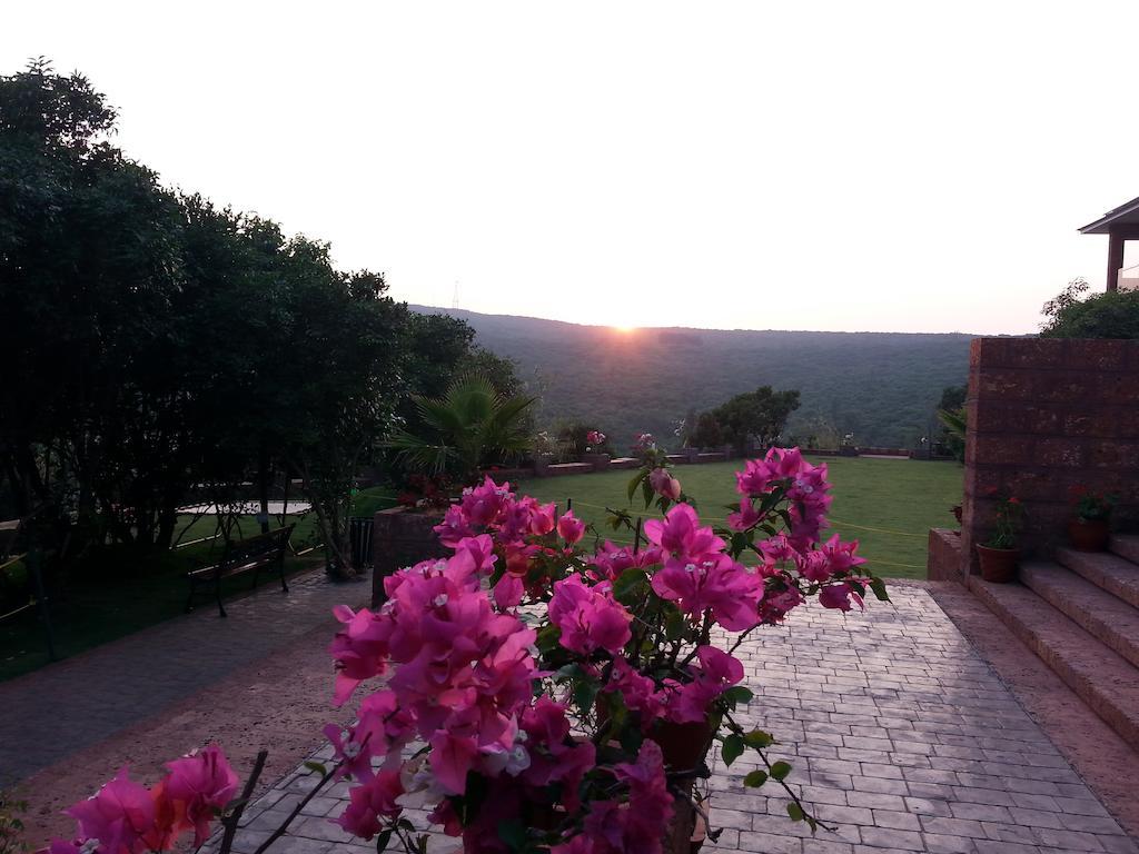 Bella Vista Resort Mahābaleshwar Екстериор снимка
