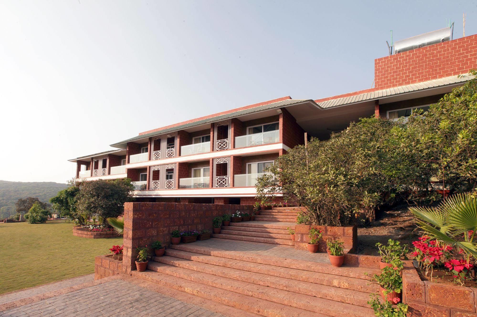 Bella Vista Resort Mahābaleshwar Екстериор снимка