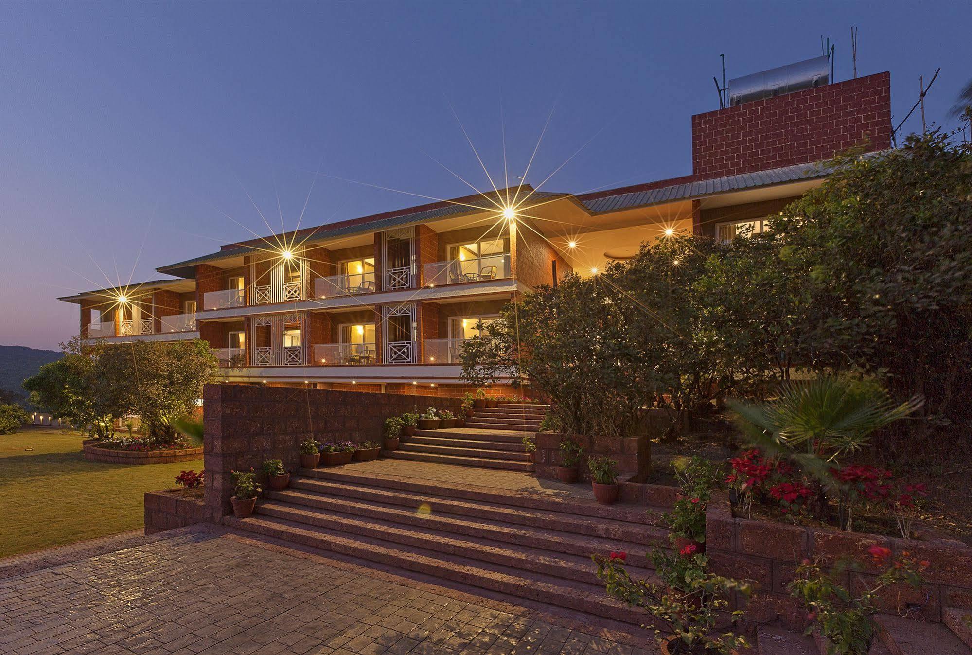 Bella Vista Resort Mahābaleshwar Екстериор снимка