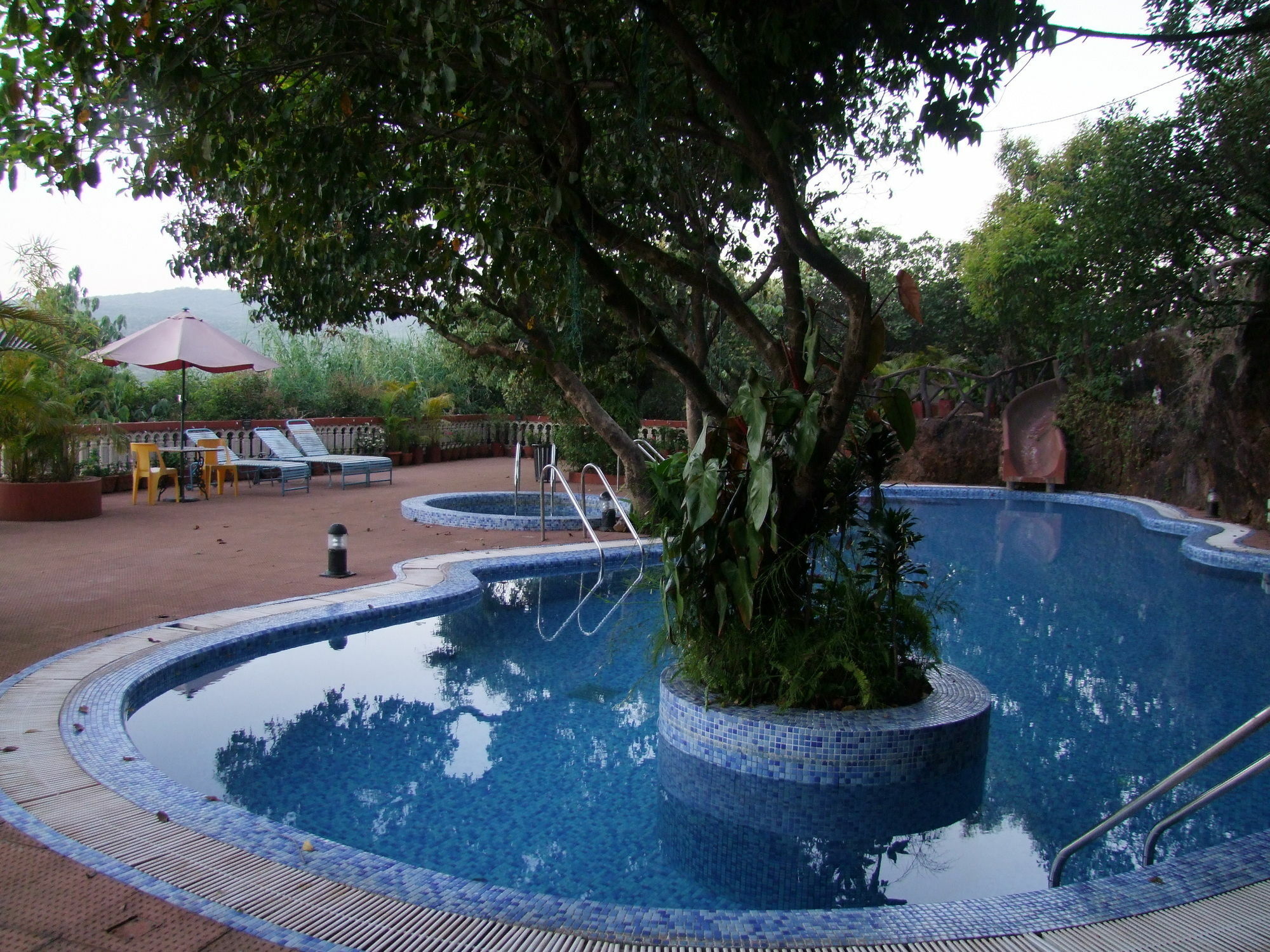 Bella Vista Resort Mahābaleshwar Екстериор снимка